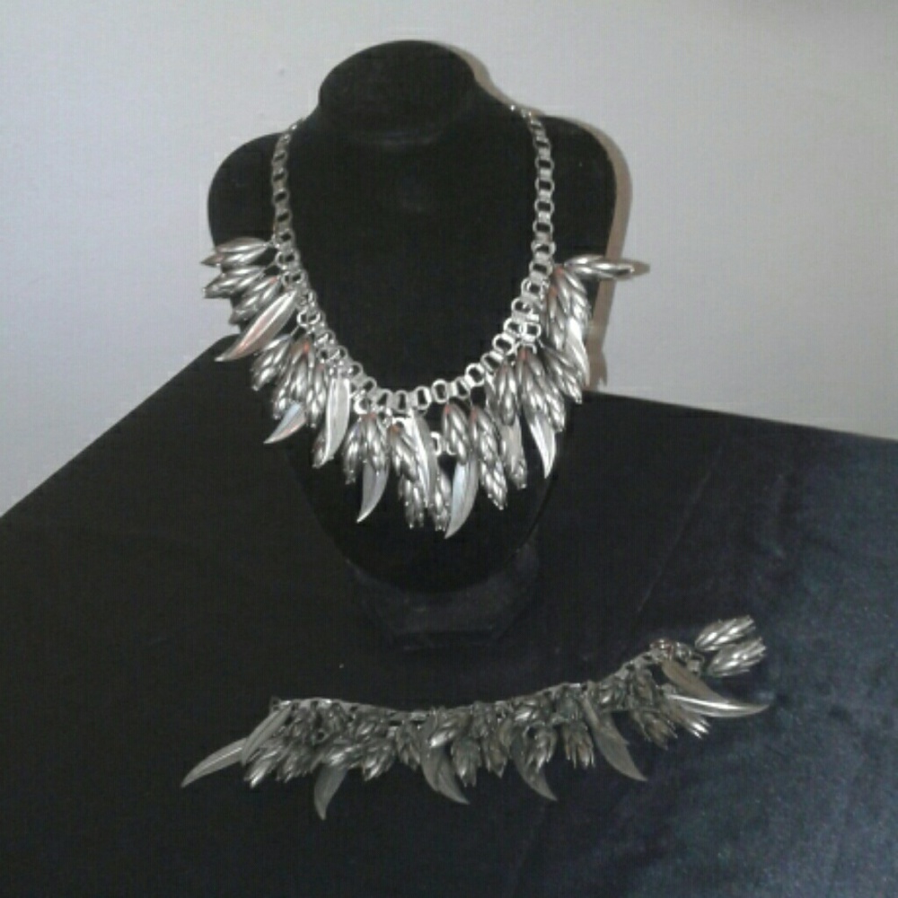1930s art deco wheat design necklace and bracelet